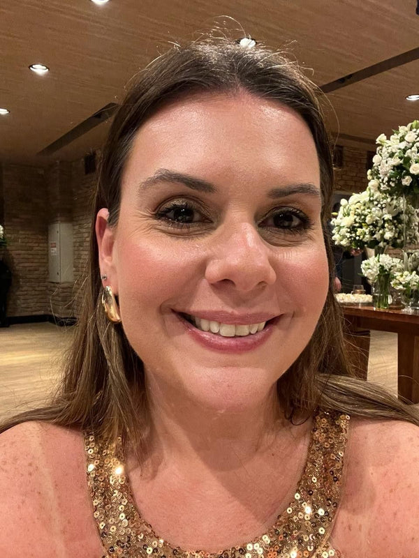 Laura L.